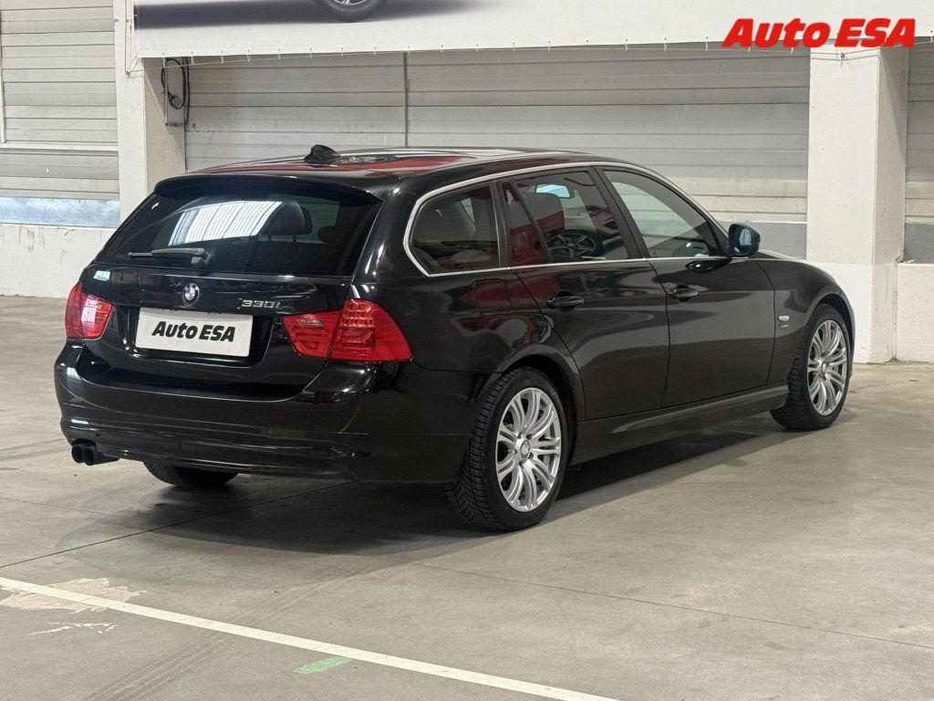 BMW Řada 3, 3.0i 330 xDrive,AT,kůže - fotka 4