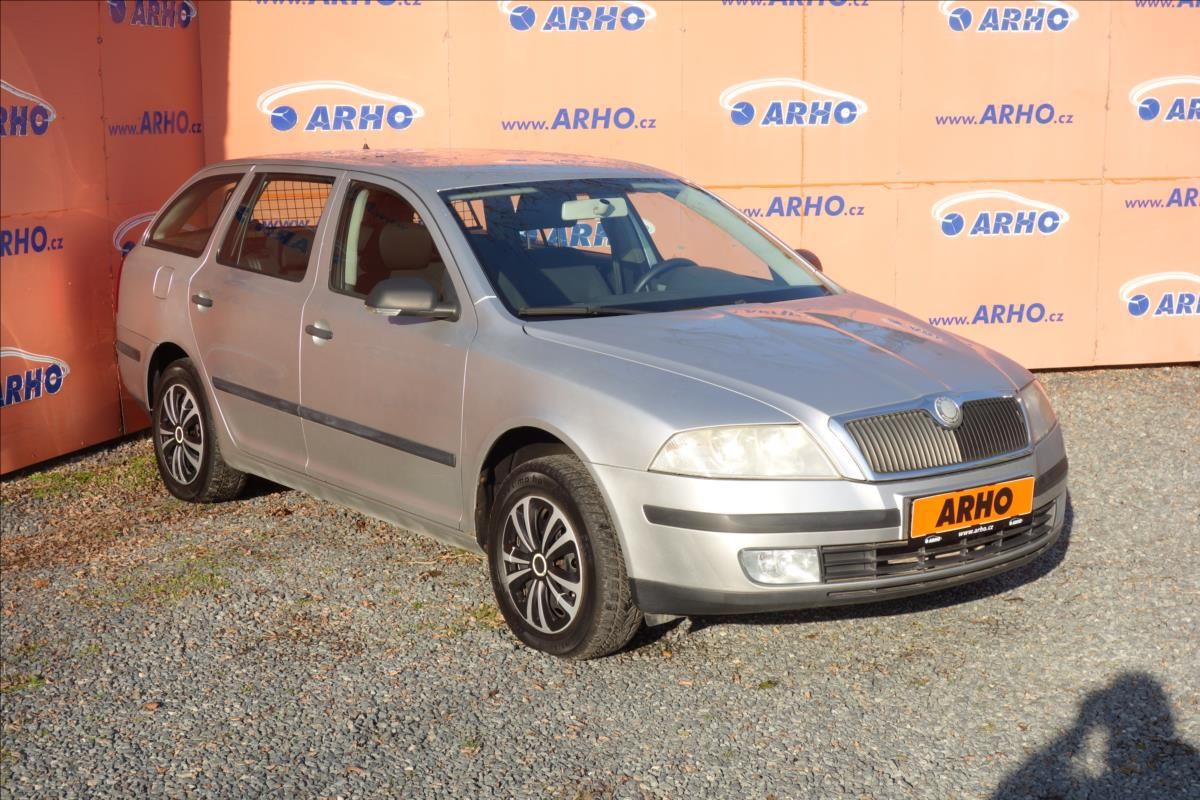 Škoda Octavia, 1,8 TSi, ČR, 1 MAJ., SERV.KN.