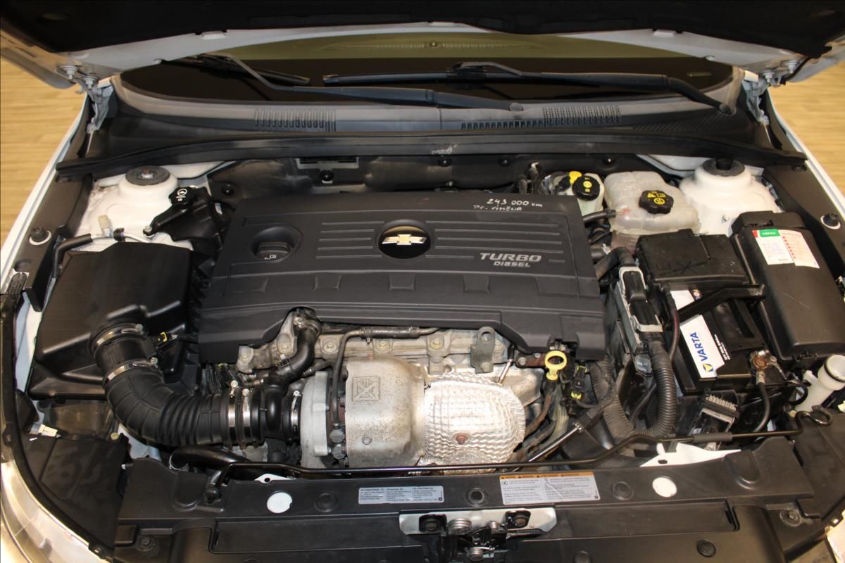 Chevrolet Cruze, 2,0 VCDI LT*120KW*Po Servisu* - fotka 5