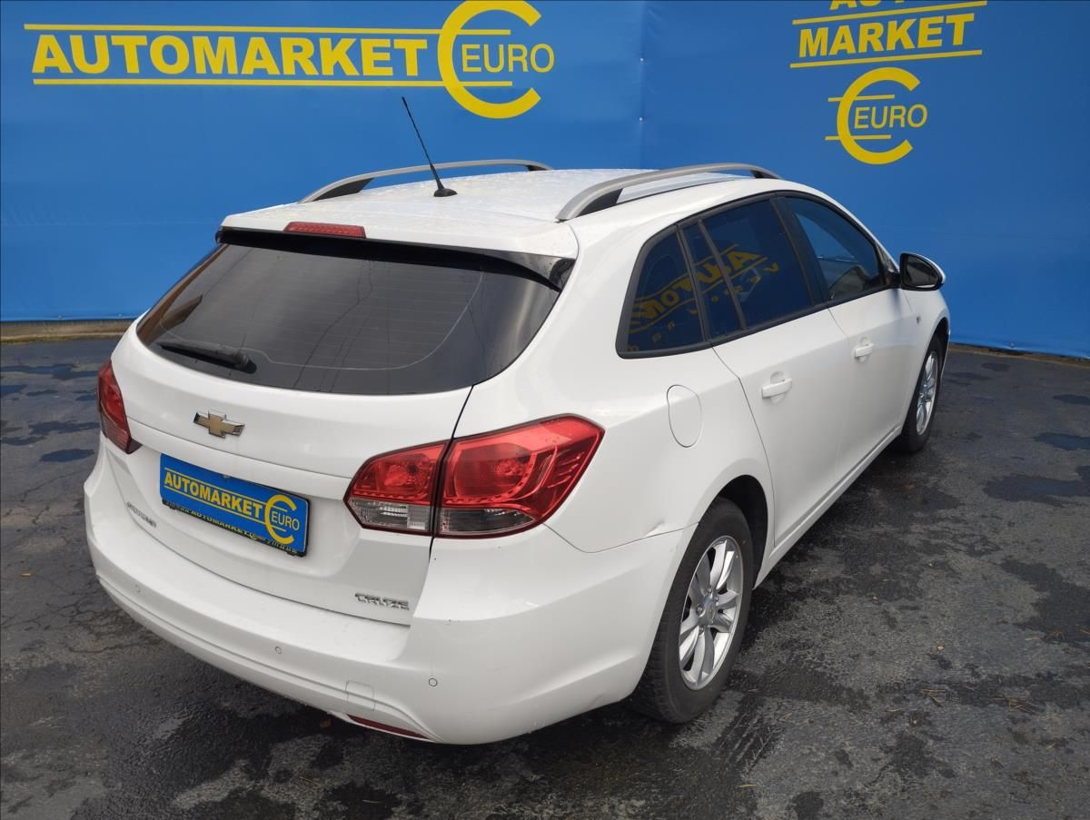 Chevrolet Cruze, 1,7 96 KW - fotka 4