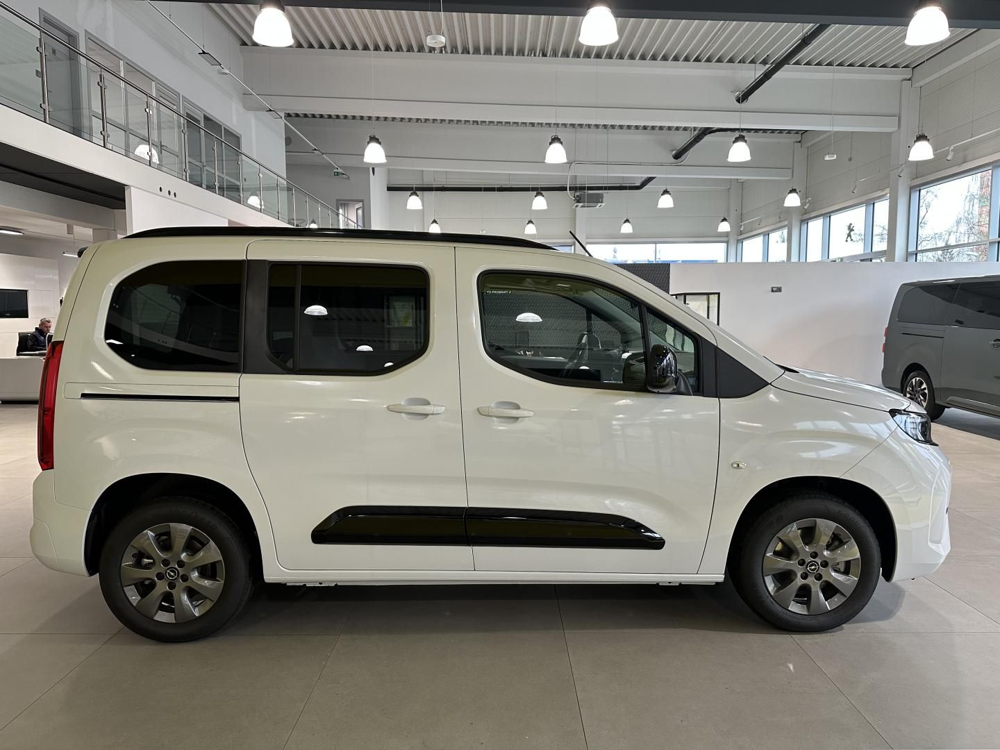 Opel Combo, Edition Plus L1H1 1.5CDTI, MT6 - fotka 3