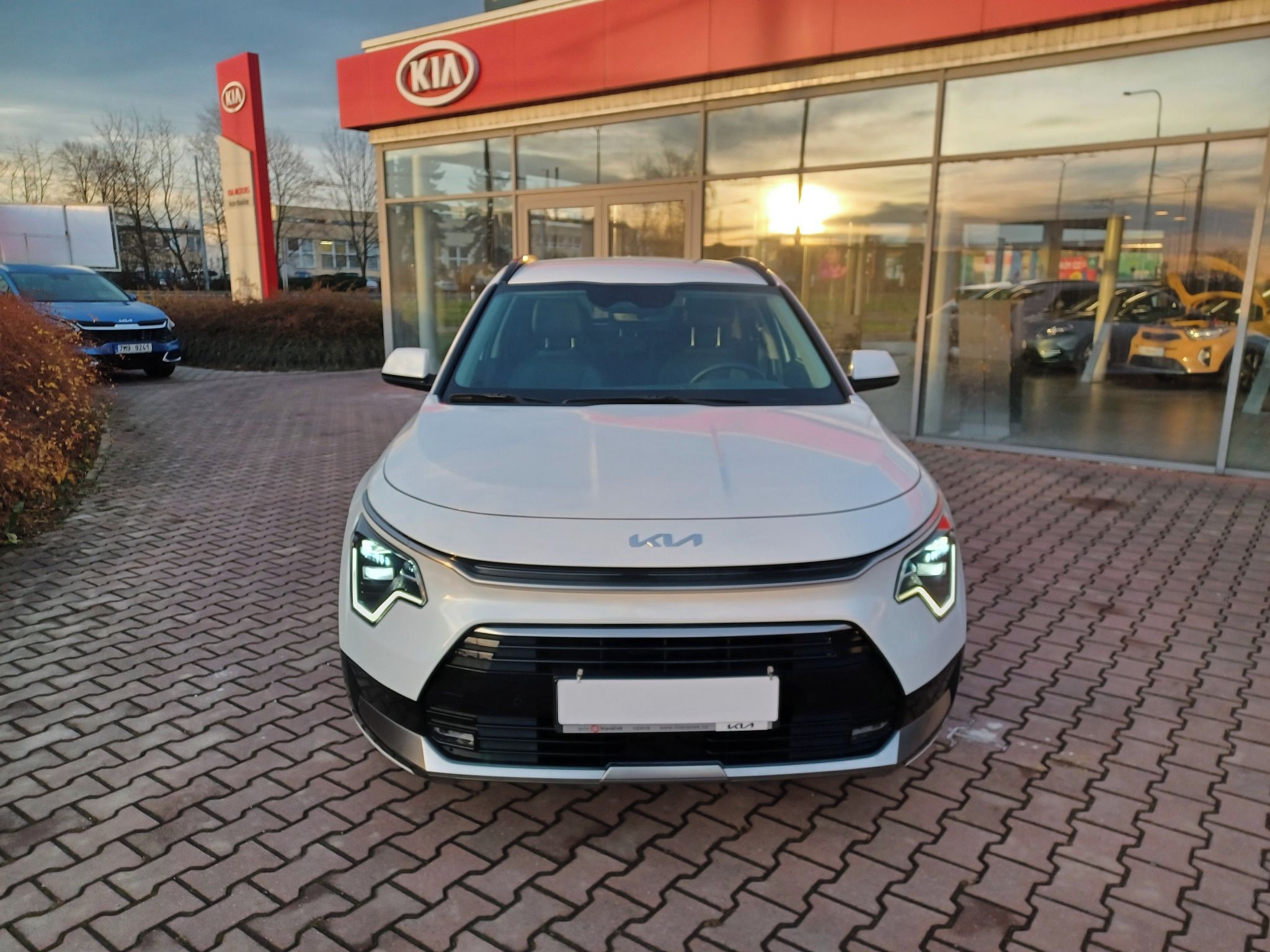 Kia Niro, 1.6 GDi HEV 6DCT STYLE - fotka 2