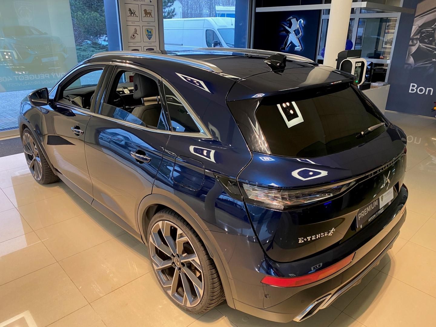 DS 7 Crossback, OPERA E-TENSE 360k PERFORMANCE - fotka 4