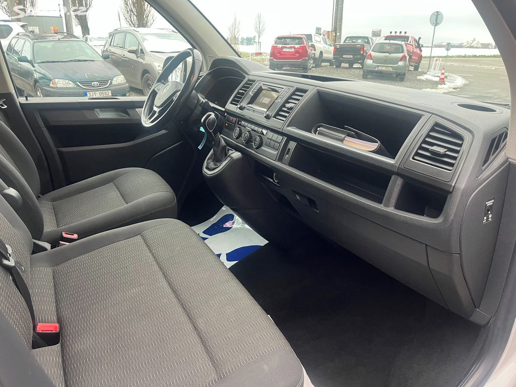 Volkswagen Caravelle, fotka 10