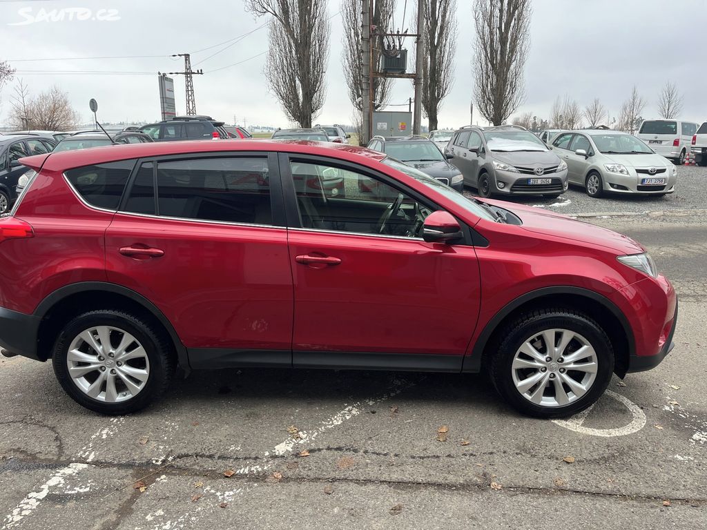 Toyota Rav4, fotka 8