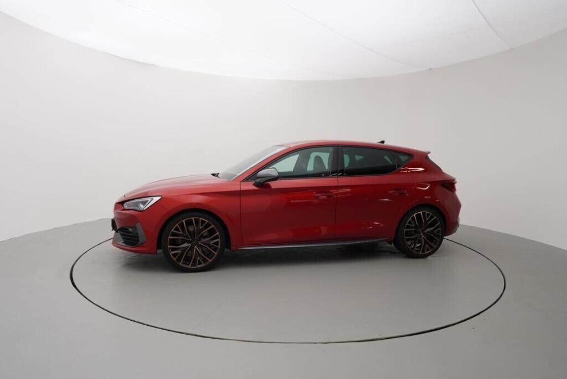 Cupra Leon, 5D 2,0 TSI 300k DSG 221 kW - fotka 2