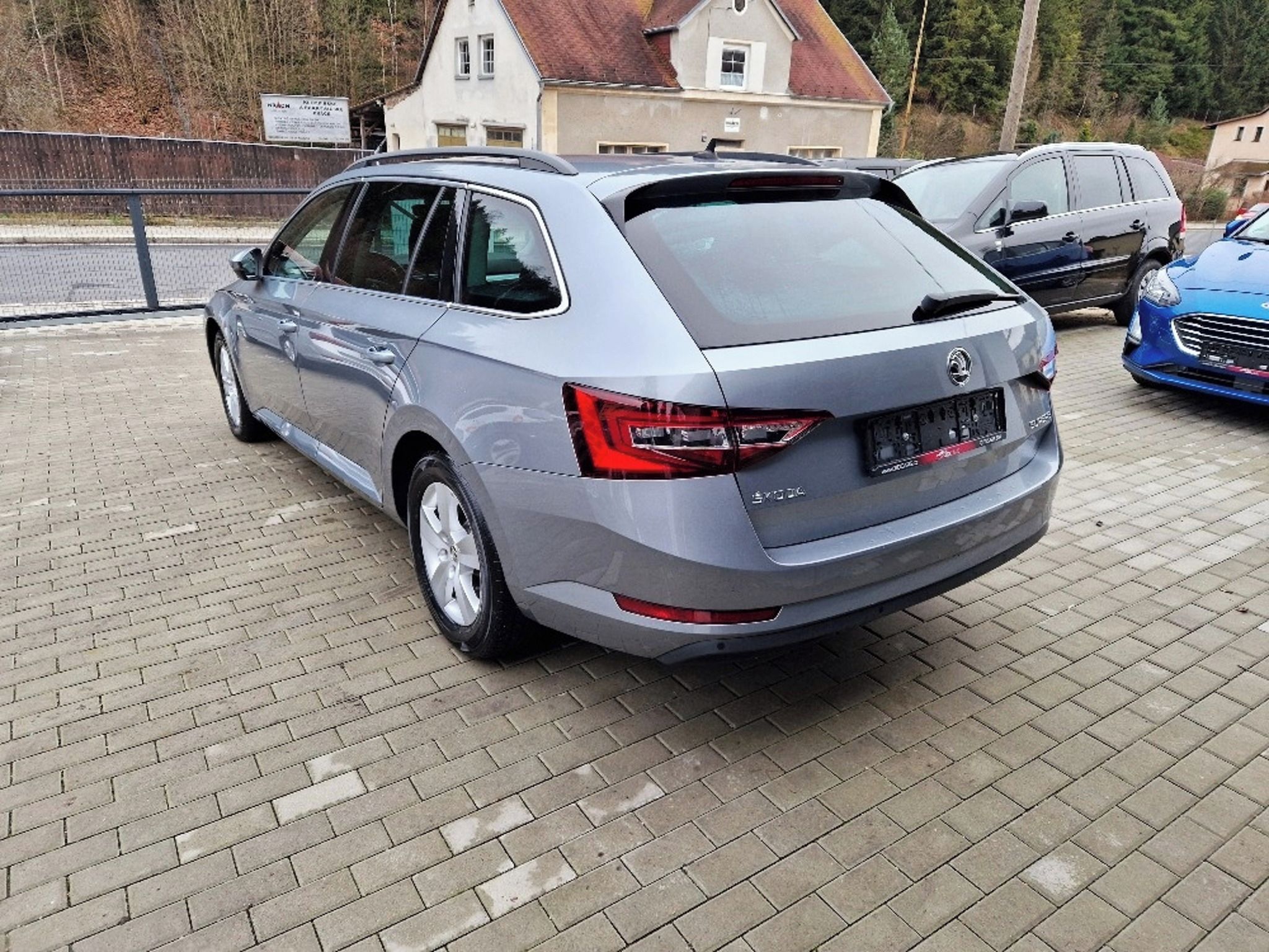 Škoda Superb, 1.5 TSi (110 kW), 86 tis. km - fotka 3