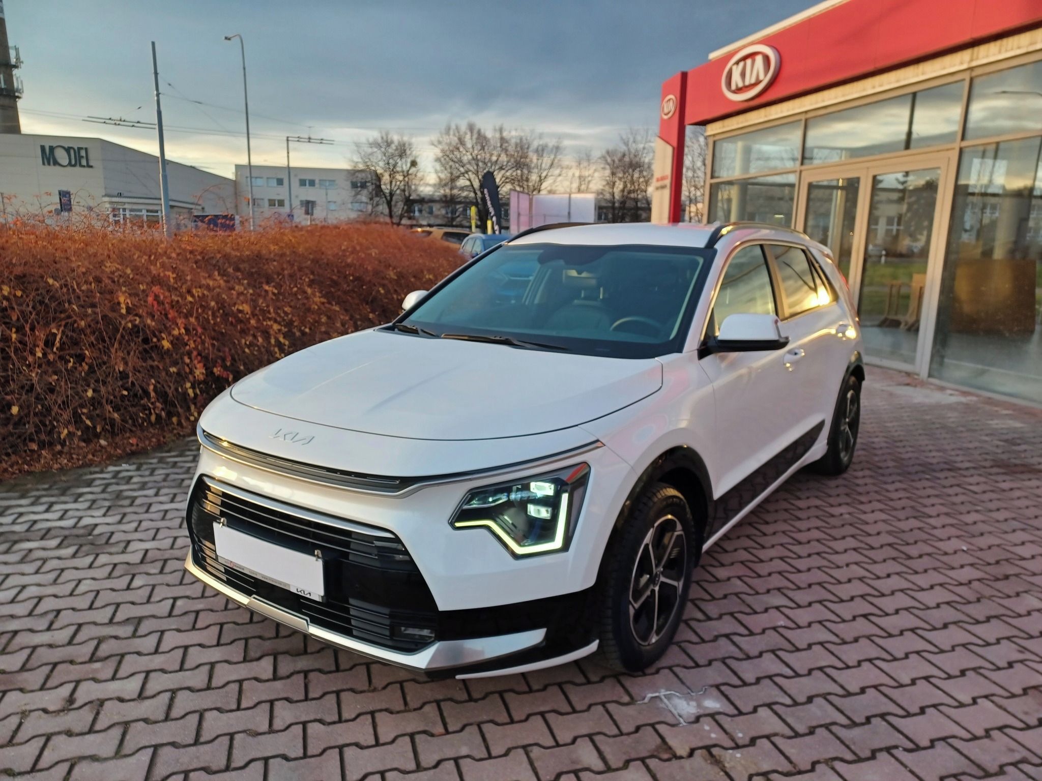 Kia Niro, 1.6 GDi HEV 6DCT STYLE - fotka 3