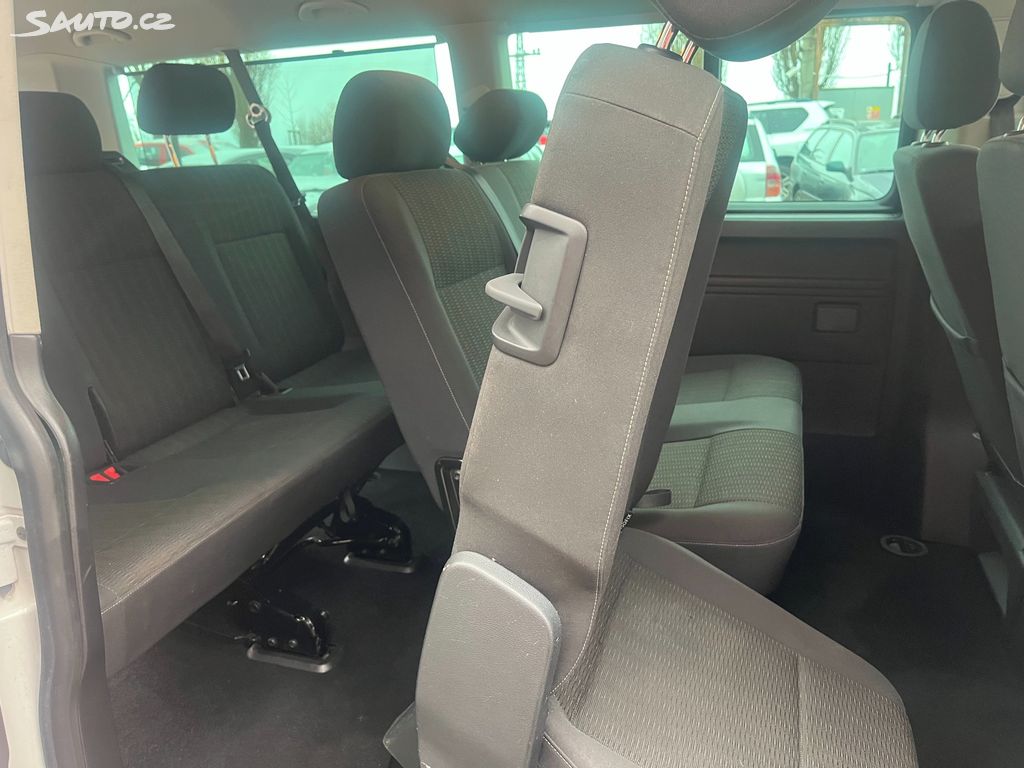 Volkswagen Caravelle, fotka 19
