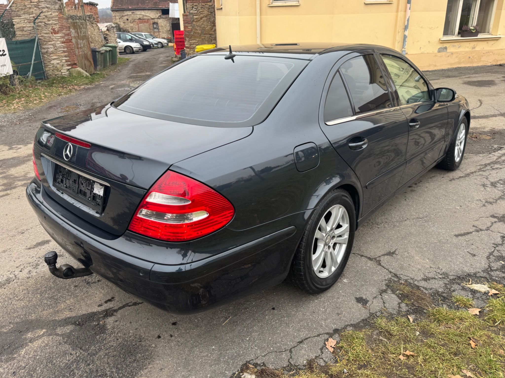 Mercedes-Benz Třídy E, 270CDi 130kW.Automat.Tažné - fotka 4