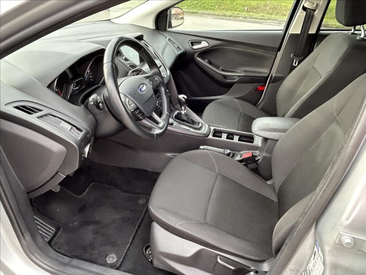 Ford Focus, 1,5 TDCi 88kW,Xenon,Navi,Výhře - fotka 3