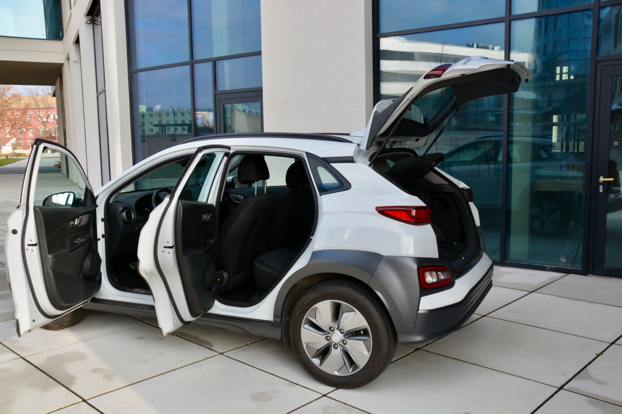 Hyundai Kona, EV 1 Majitel 19.000KM! - fotka 3