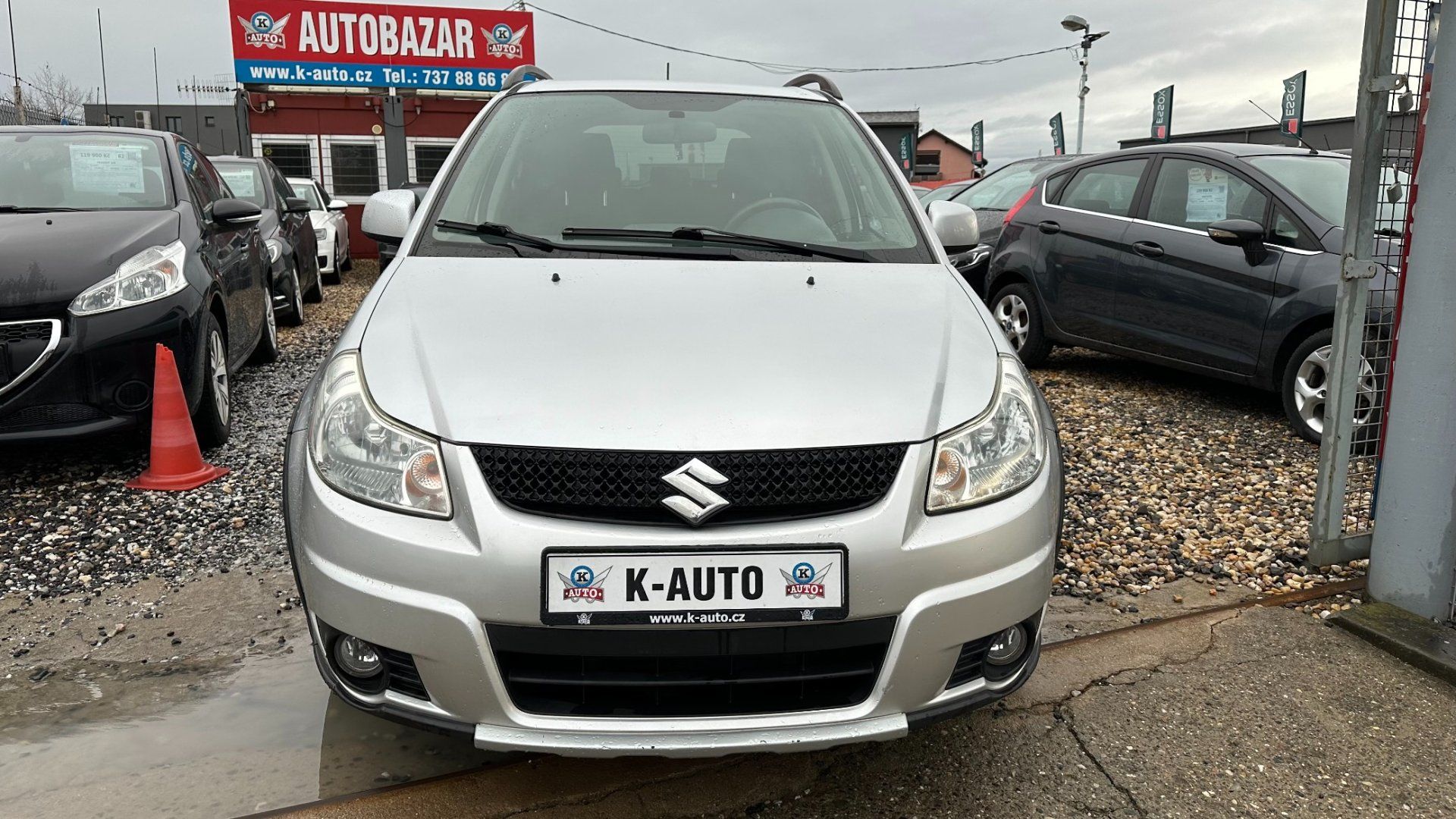 Suzuki SX4, 1.6i 88kW ALU,Klima,Keyless - fotka 2