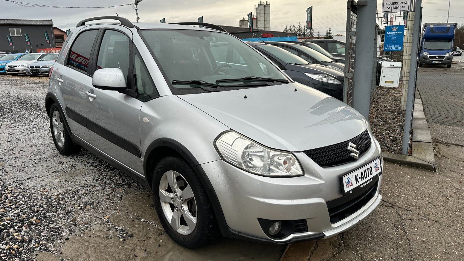 Suzuki SX4, 1.6i 88kW ALU,Klima,Keyless - fotka 3