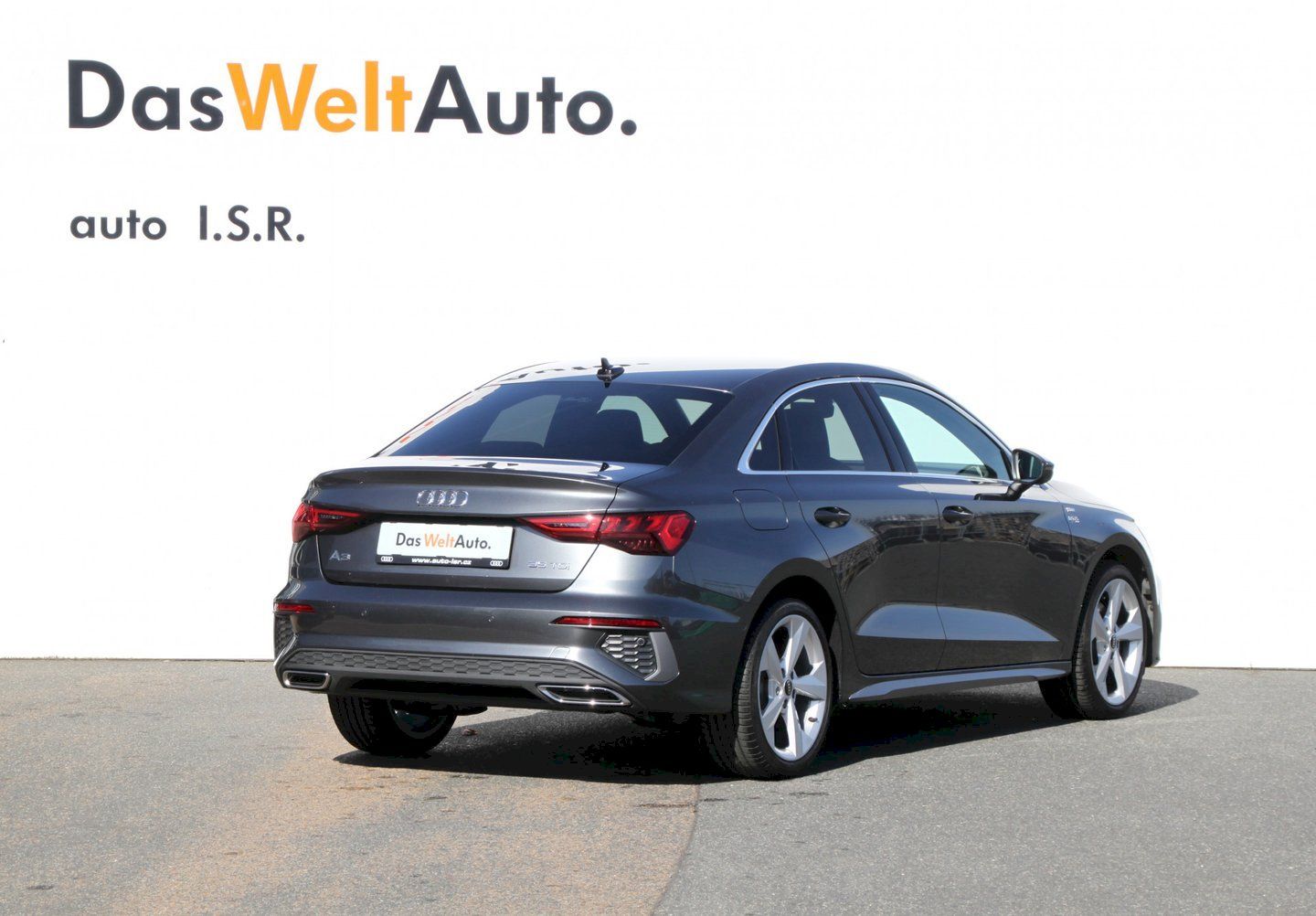Audi A3, Limuzína S line 35 TDI 110kW - fotka 2