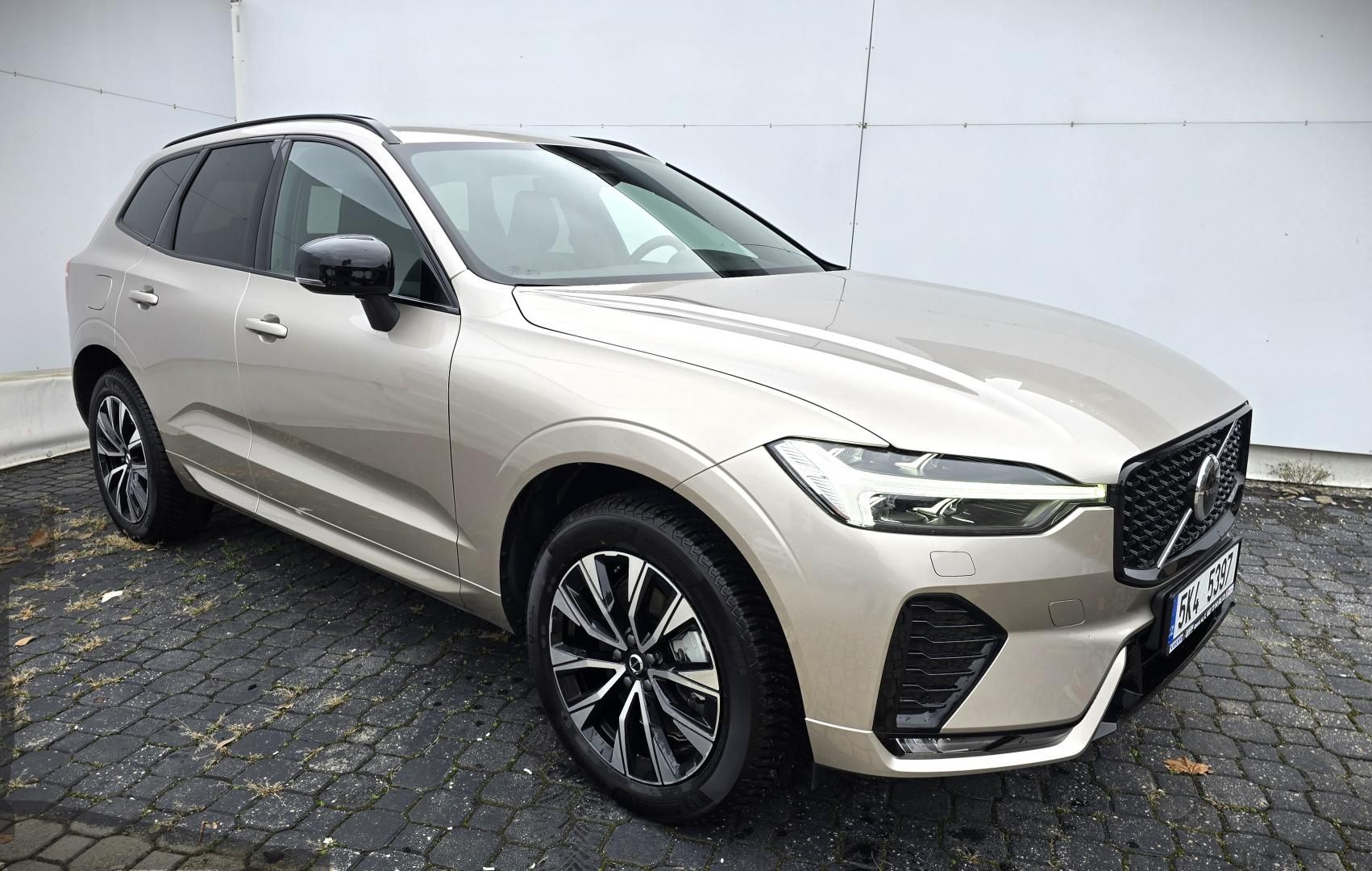 Volvo XC60, B4 AWD PLUS Dark AT8