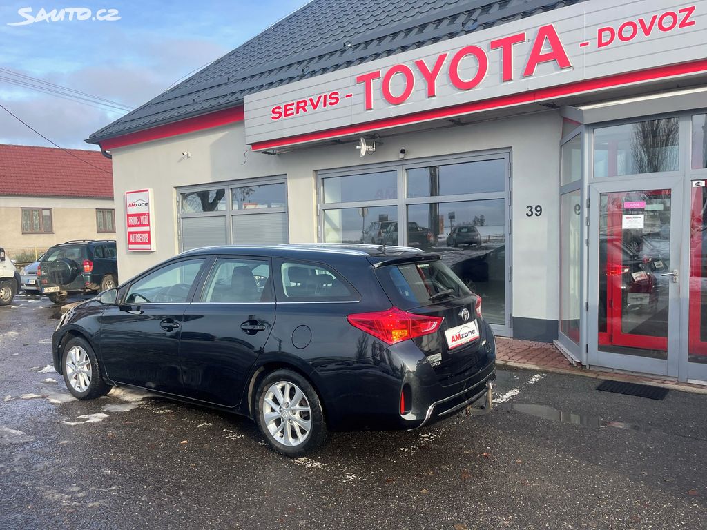 Toyota Auris, fotka 3