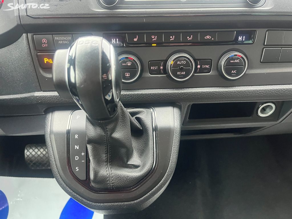 Volkswagen Caravelle, fotka 11