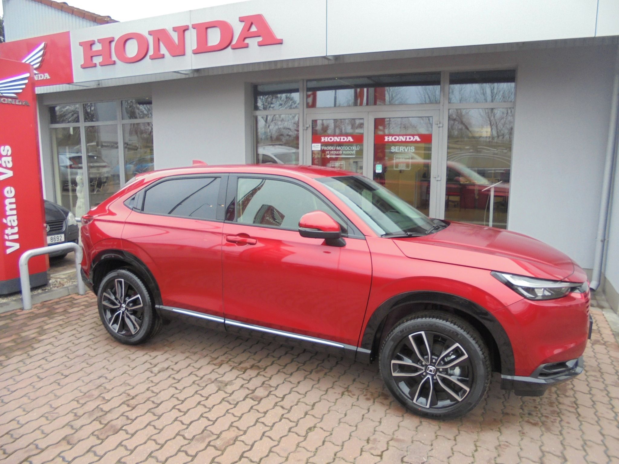 Honda HR-V, 1.5e:HEV ADVANCE 2027 - fotka 2