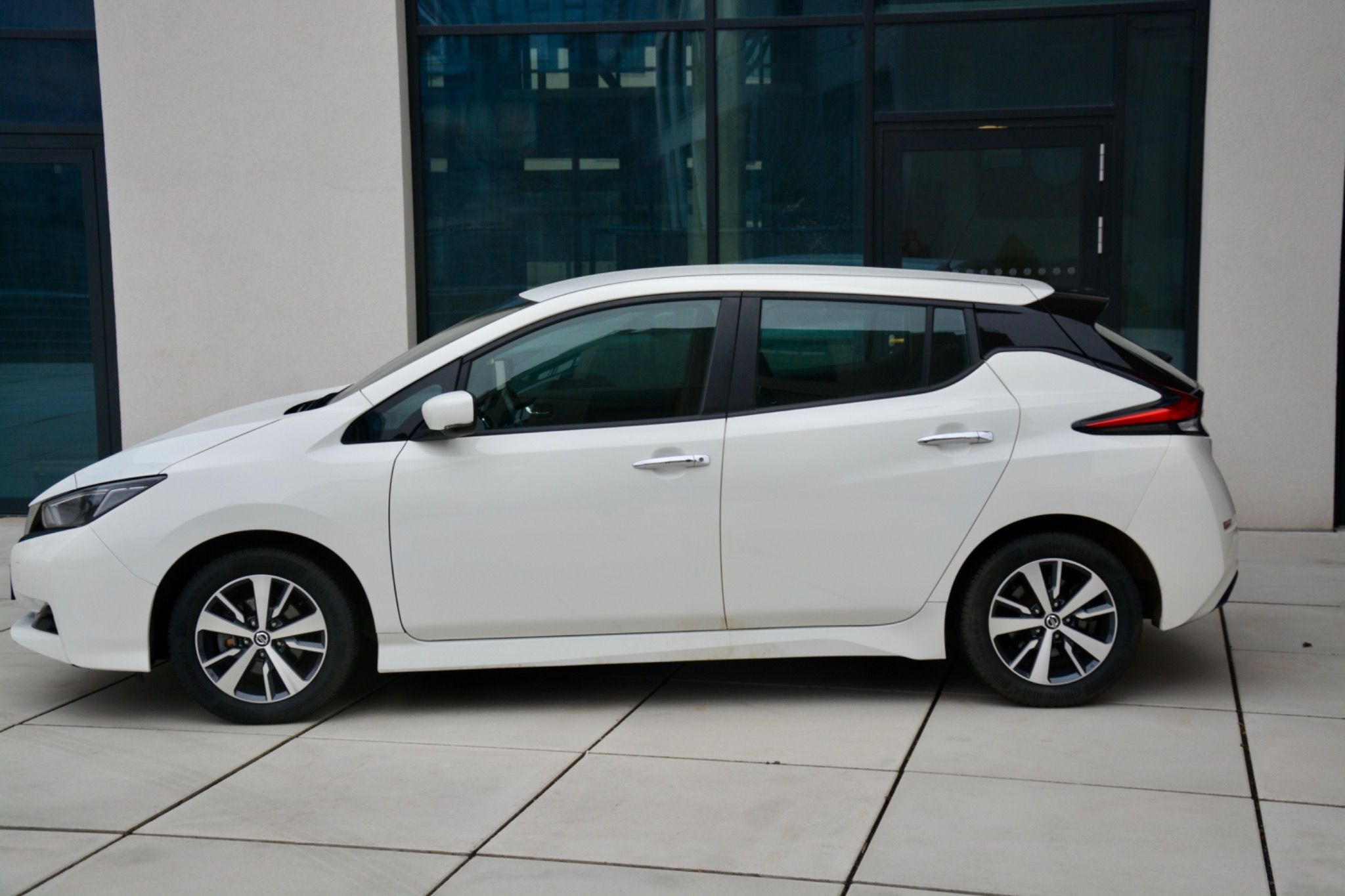 Nissan LEAF, Acenta 110KW 1 MAJITEL KAMERA - fotka 2
