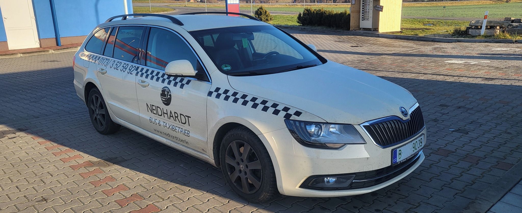 Škoda Superb, 2.0tdi DSG facelift - fotka 3