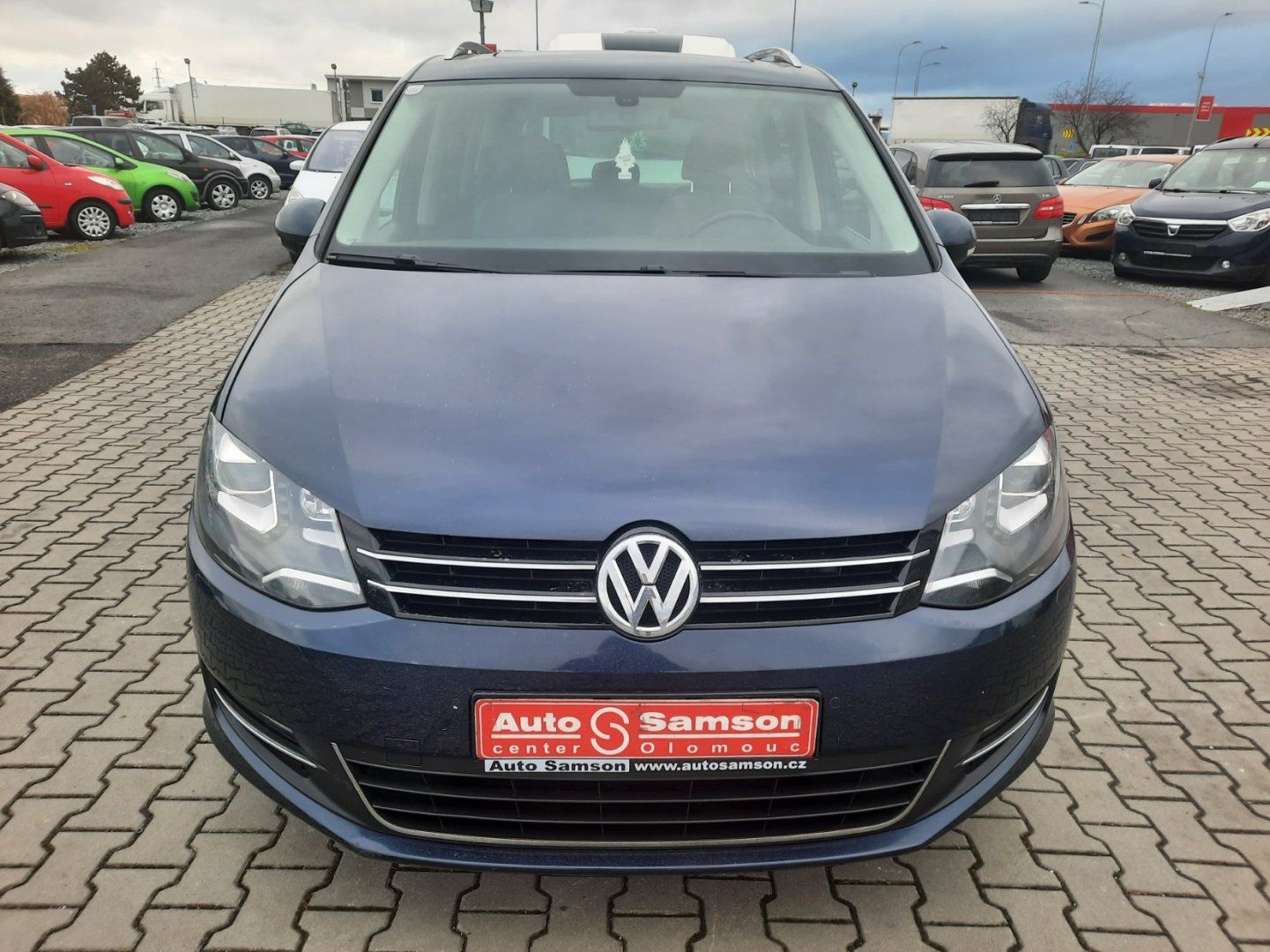Volkswagen Sharan, 2.0TDi*GPS NAVI*PANORAMA*DSG* - fotka 2