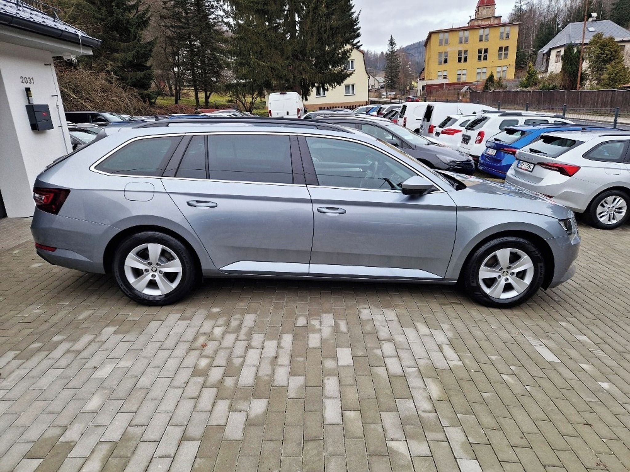 Škoda Superb, 1.5 TSi (110 kW), 86 tis. km - fotka 6