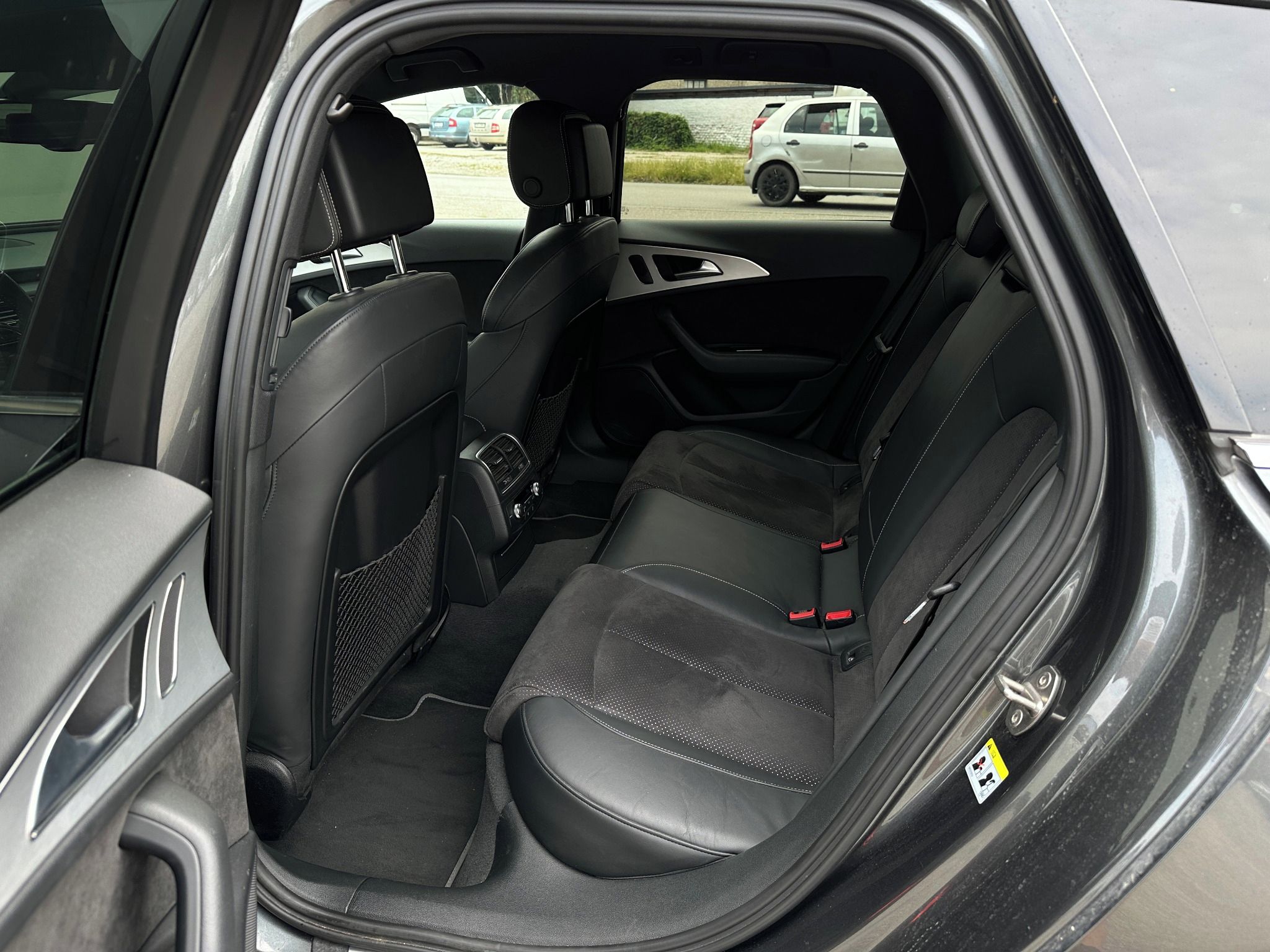 Audi A6, 3.0 Tdi 235 kW 4x4 S-Line - fotka 6