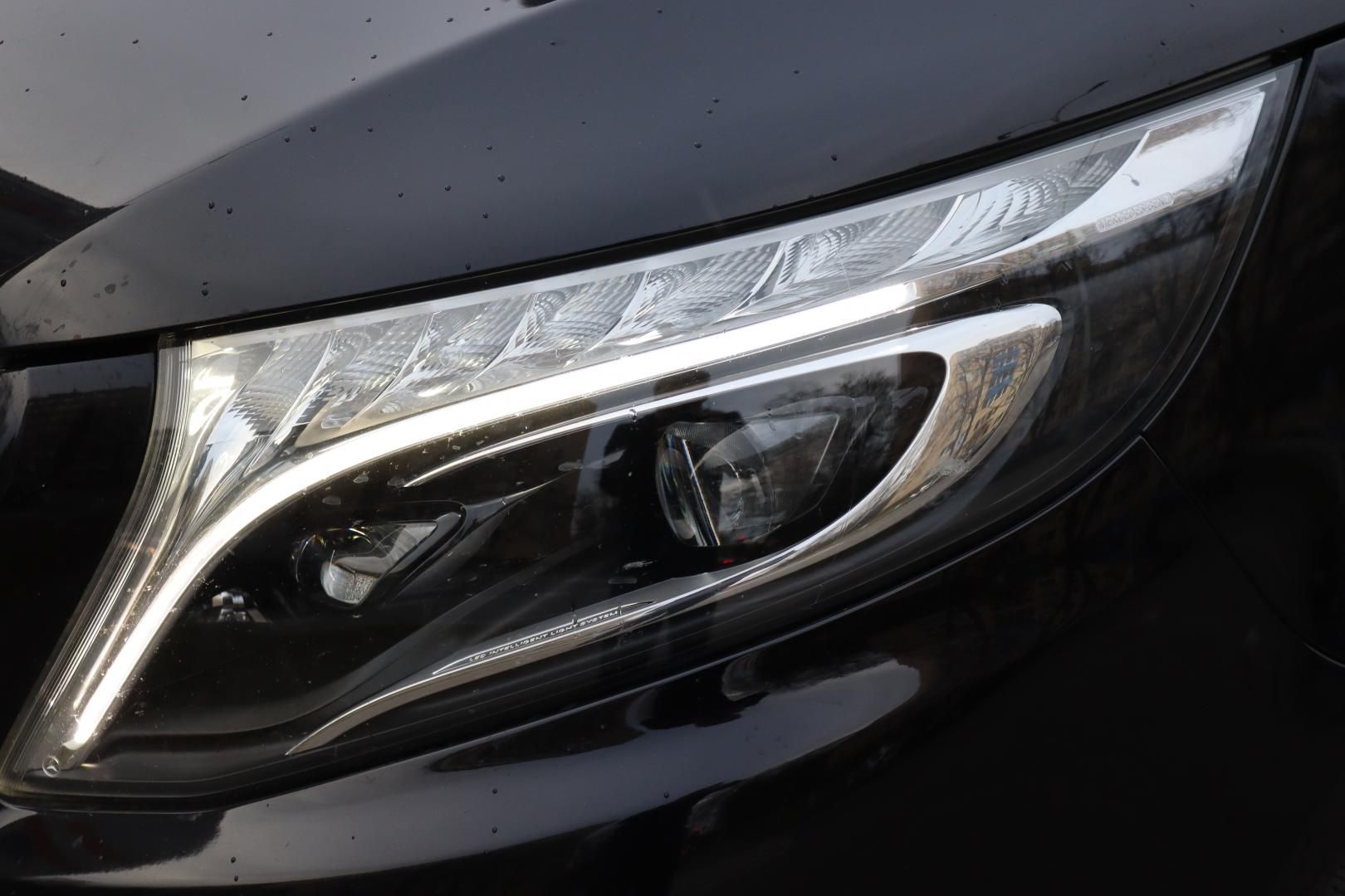 Mercedes-Benz Třídy V, V 250D 4MATIC AMG PAKET 140kW - fotka 4