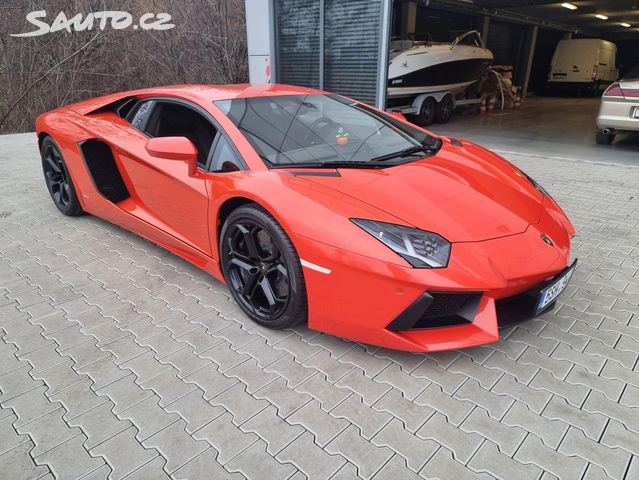 Lamborghini Aventador