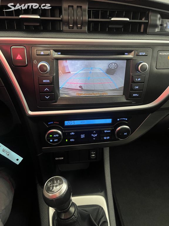 Toyota Auris, fotka 25