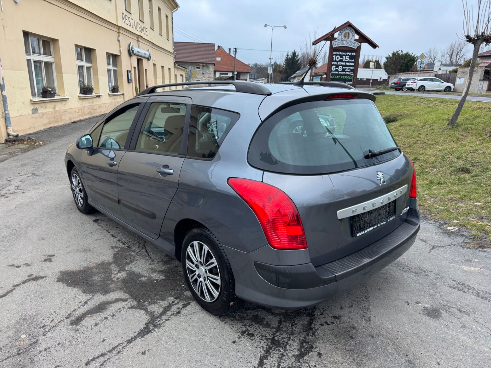 Peugeot 308, 1.6 16v 88kW.Klima - fotka 3