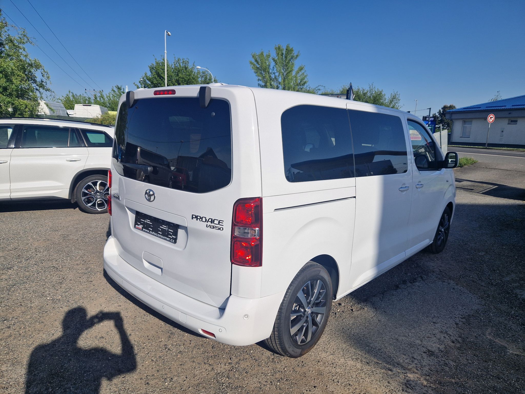Toyota Proace Verso, 2,0D L1 8míst, Family + navi + - fotka 5