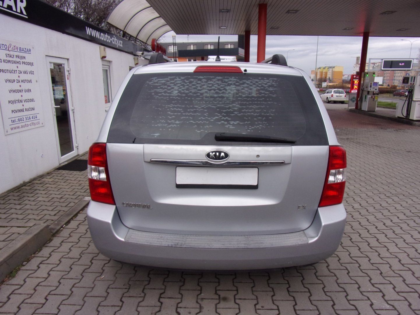 Kia Carnival, 2,9 CRDi 136 kW 7-míst - fotka 6