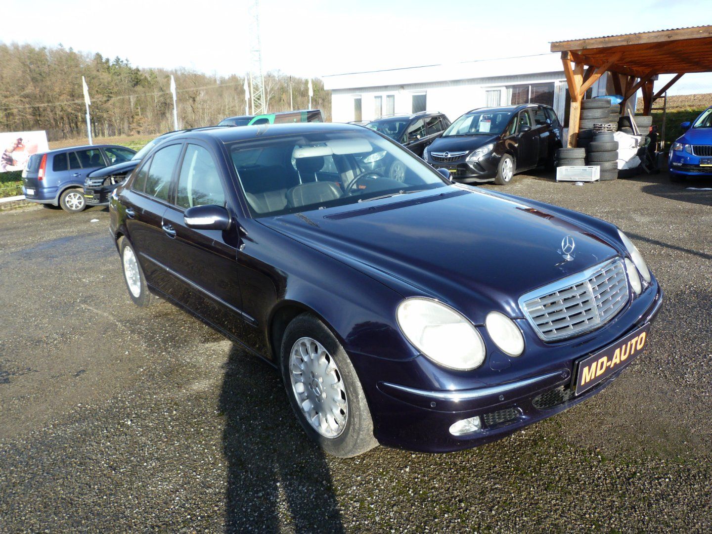 Mercedes-Benz 211, E320 3.2 I - fotka 3