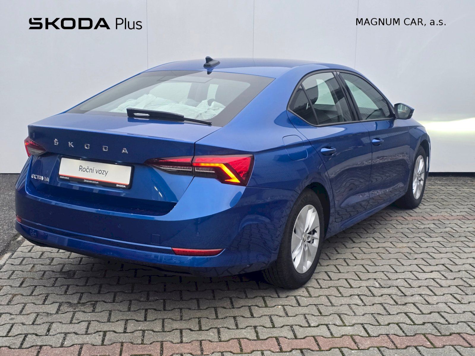 Škoda Octavia, AMBITION 2,0 TDi / 85 kW - fotka 2