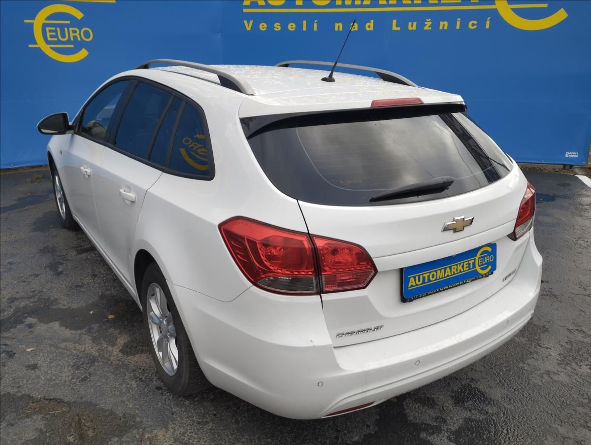Chevrolet Cruze, 1,7 96 KW - fotka 6