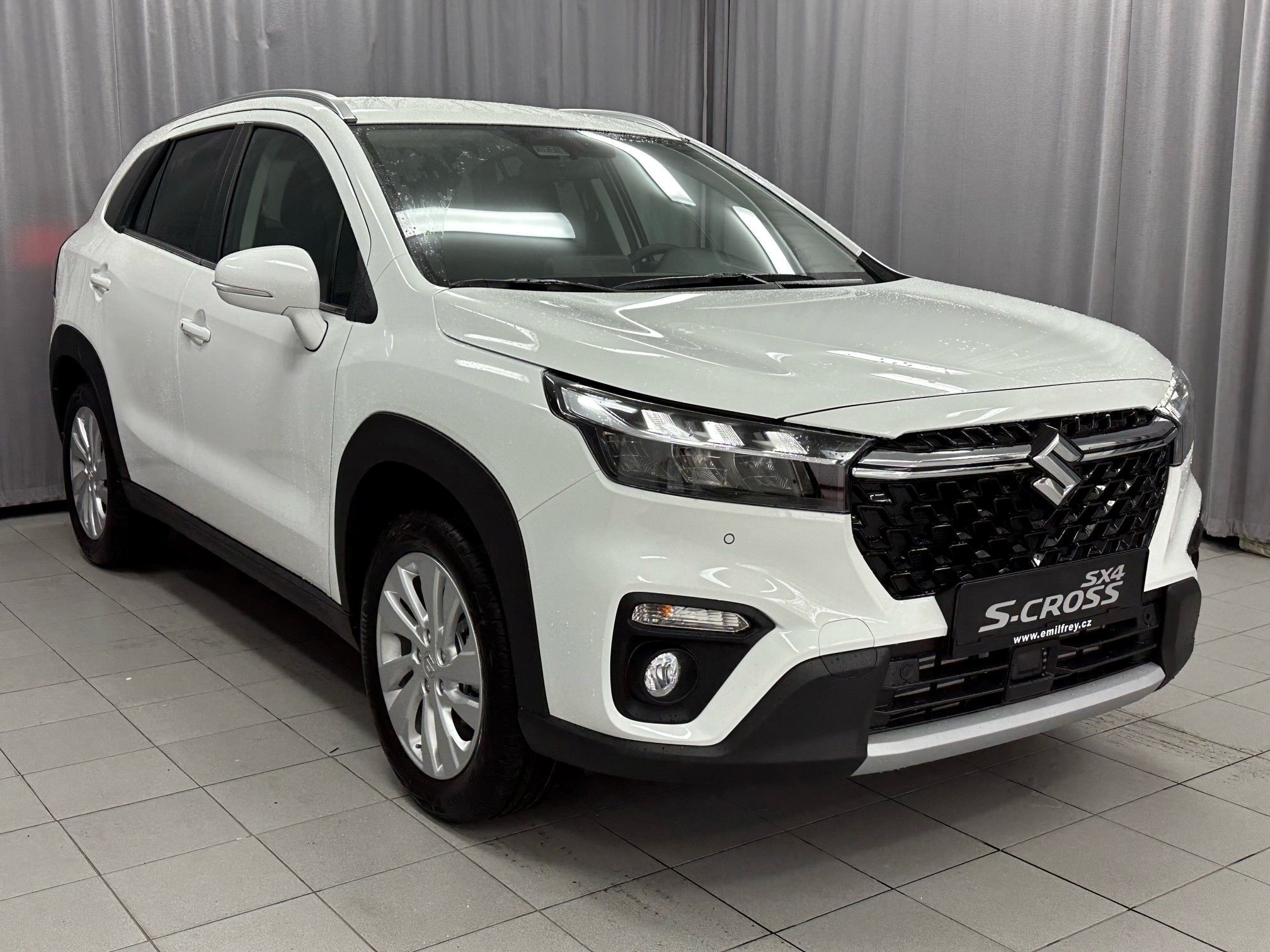 Suzuki S-Cross, 1,4 Premium 4x4-vůz ve výrobě - fotka 3