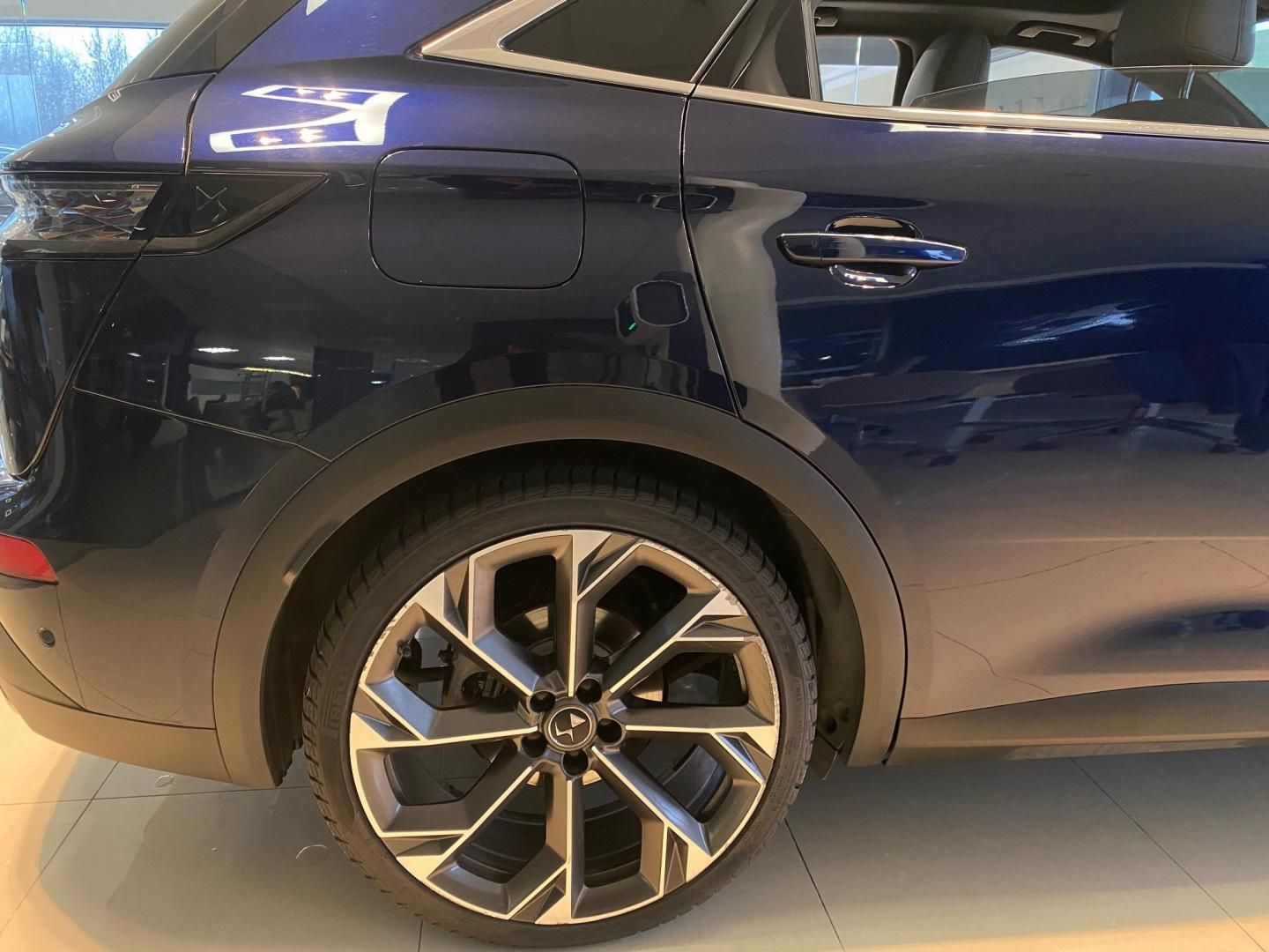 DS 7 Crossback, OPERA E-TENSE 360k PERFORMANCE - fotka 5