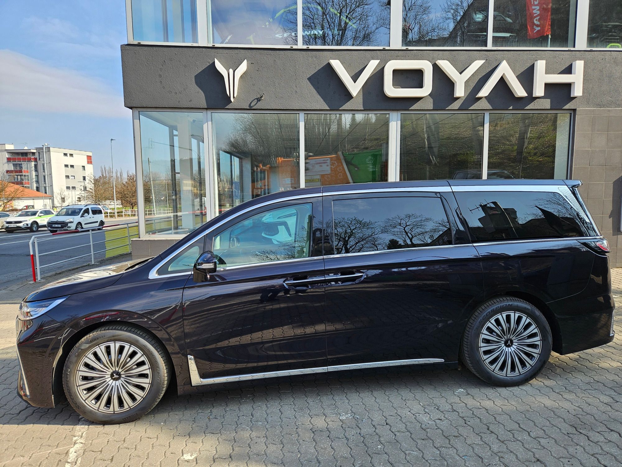 Voyah, VOYAH DREAM BEV 4x4