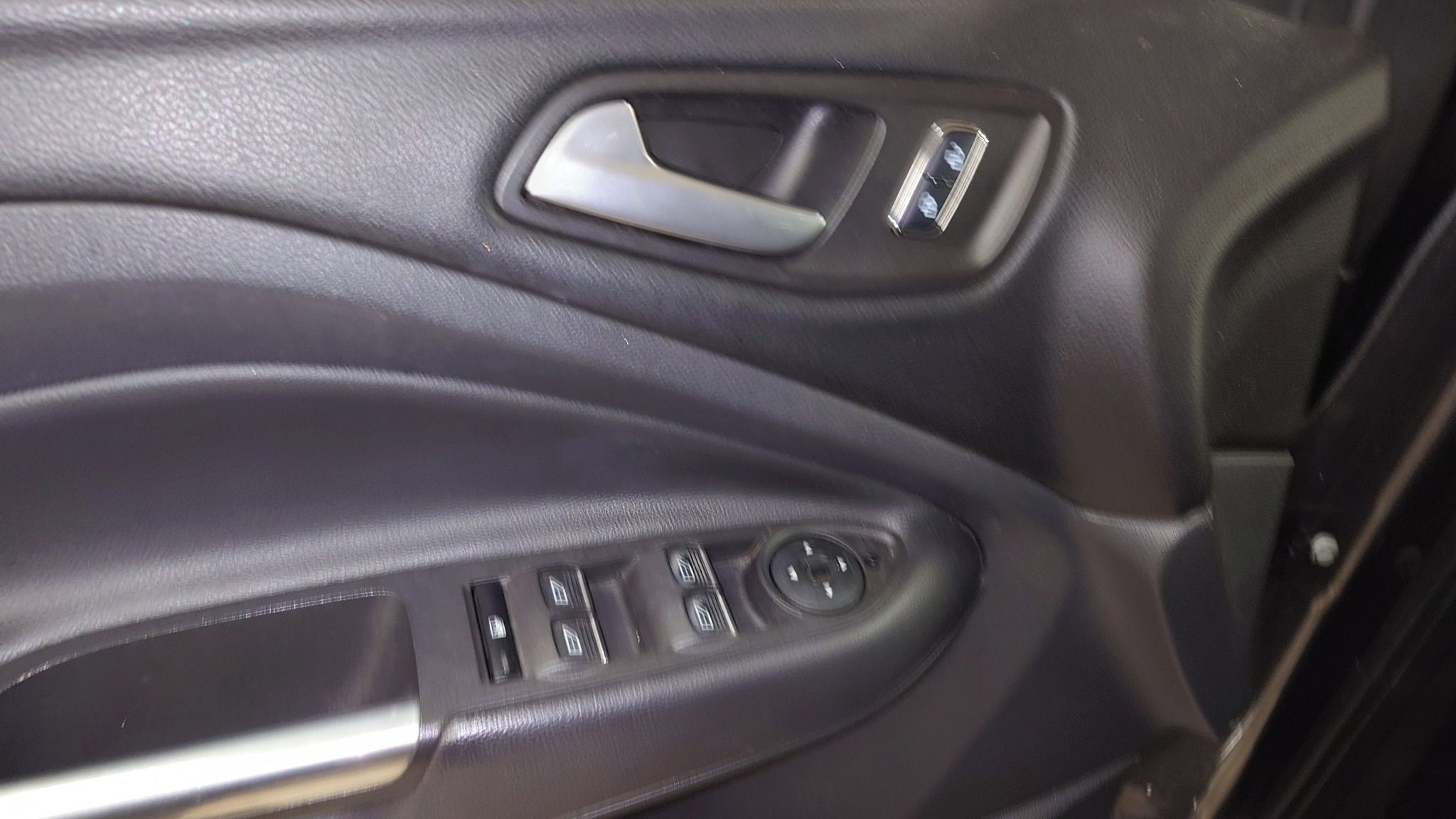 Ford Kuga, Trend + 1,5 Ecoboost 110 kW - fotka 6