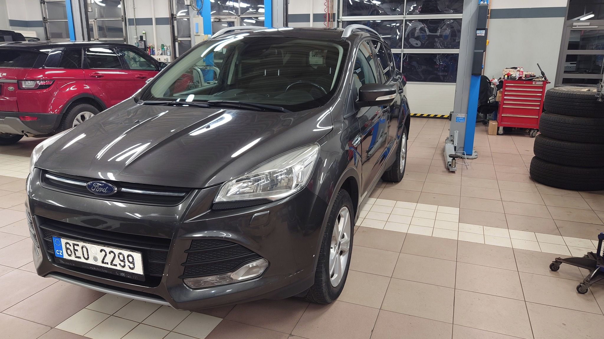 Ford Kuga, Trend + 1,5 Ecoboost 110 kW - fotka 2