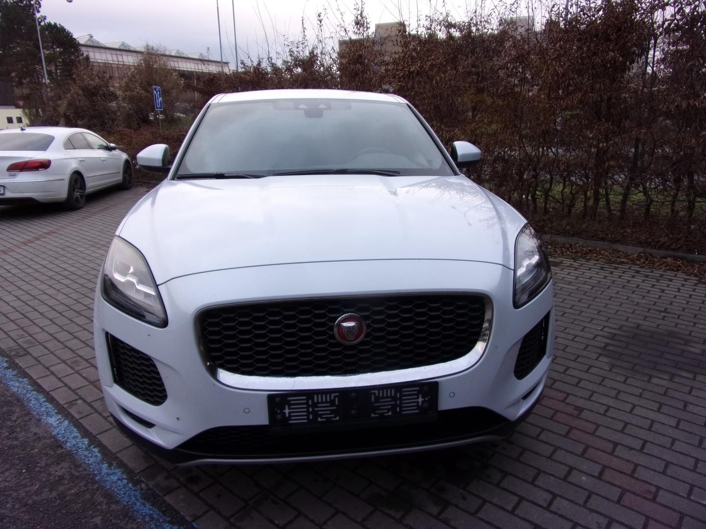 Jaguar E-Pace, 2.0D Bussines edit., new motor - fotka 2