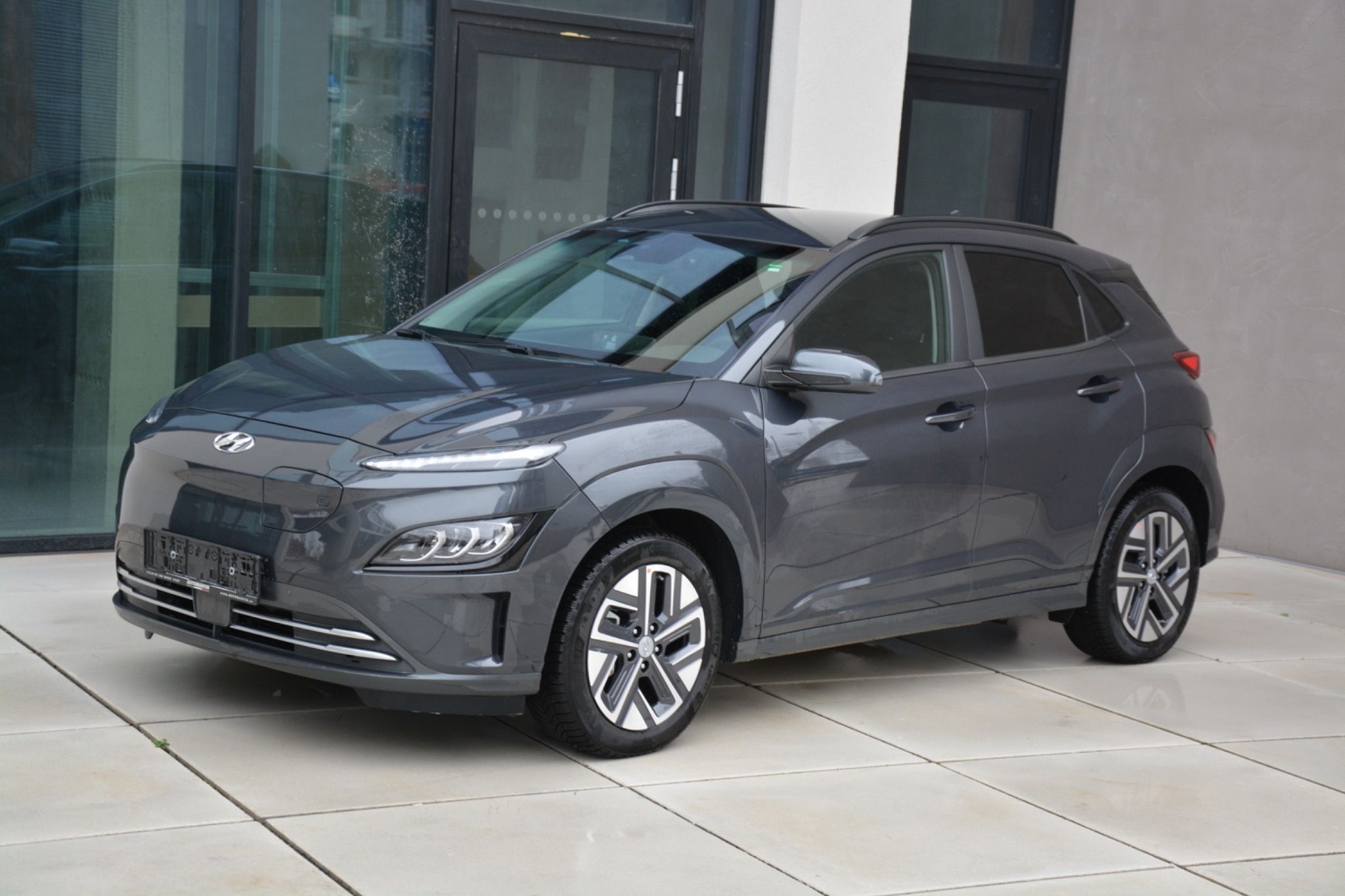 Hyundai Kona, X Line 150Kw 64kWh 1 MAJITEL - fotka 4