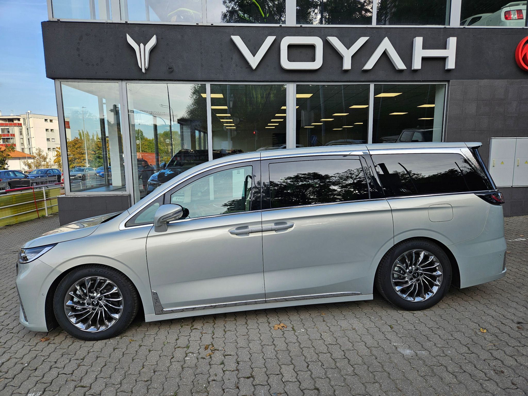 Voyah, VOYAH DREAM PHEV 4x4