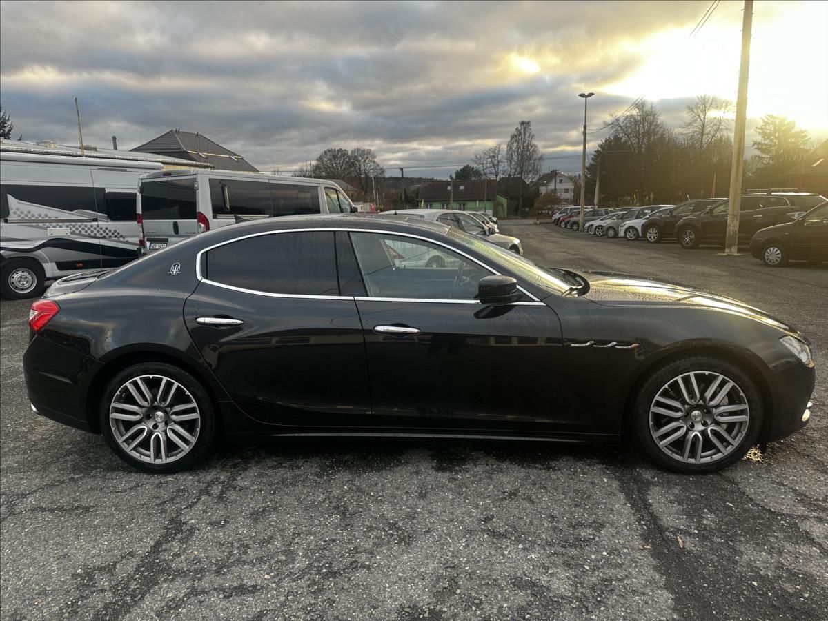 Maserati Ghibli, 3,0 dV6-202kW-DPH - SUPER STAV - fotka 6