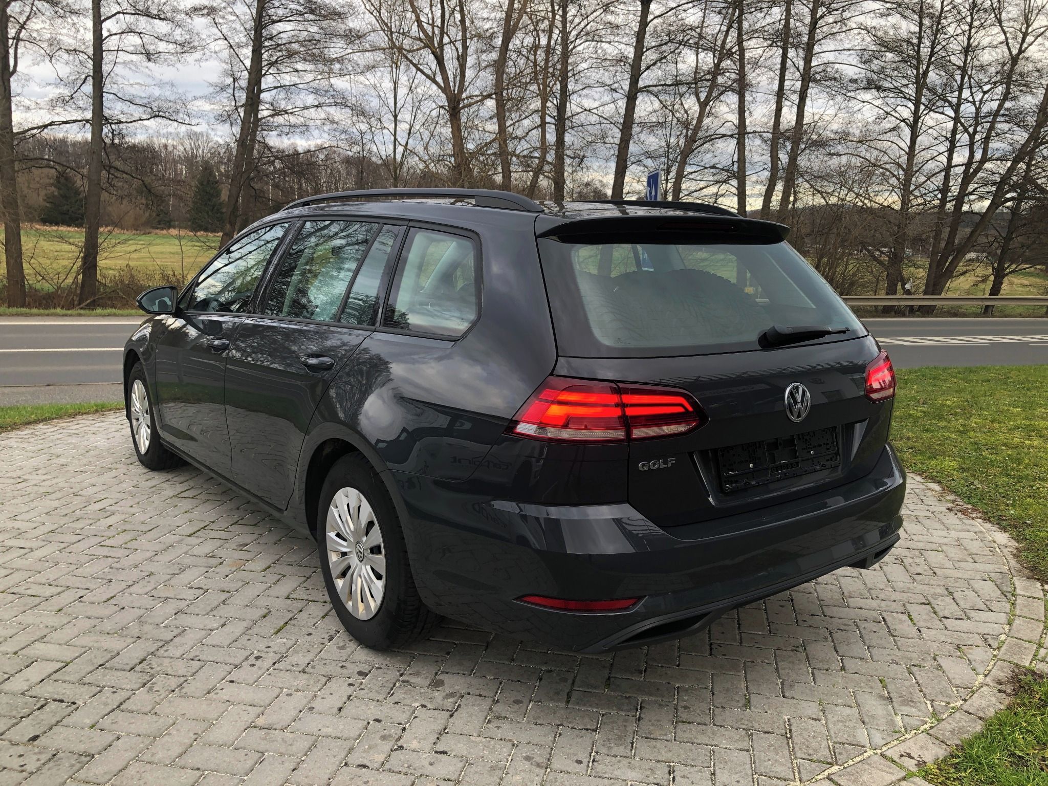 Volkswagen Golf Variant, 1.6 TDI Trendline - fotka 6