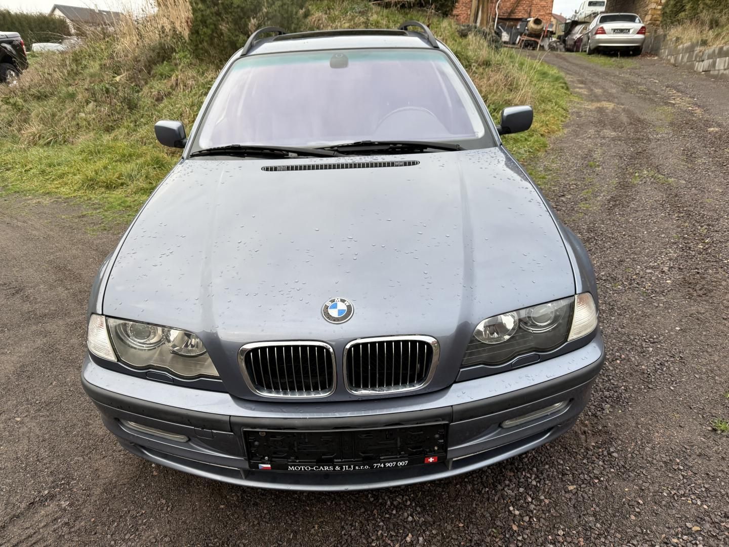 BMW Řada 3, 330 XI Touring 170KW - fotka 4