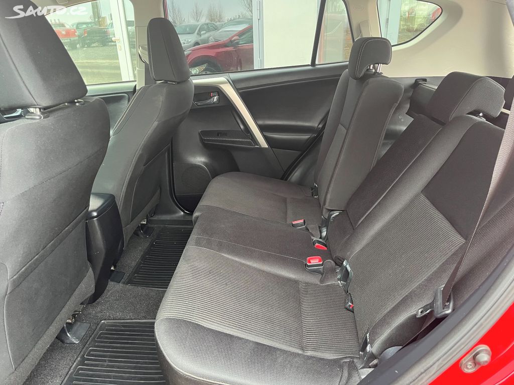 Toyota Rav4, fotka 14
