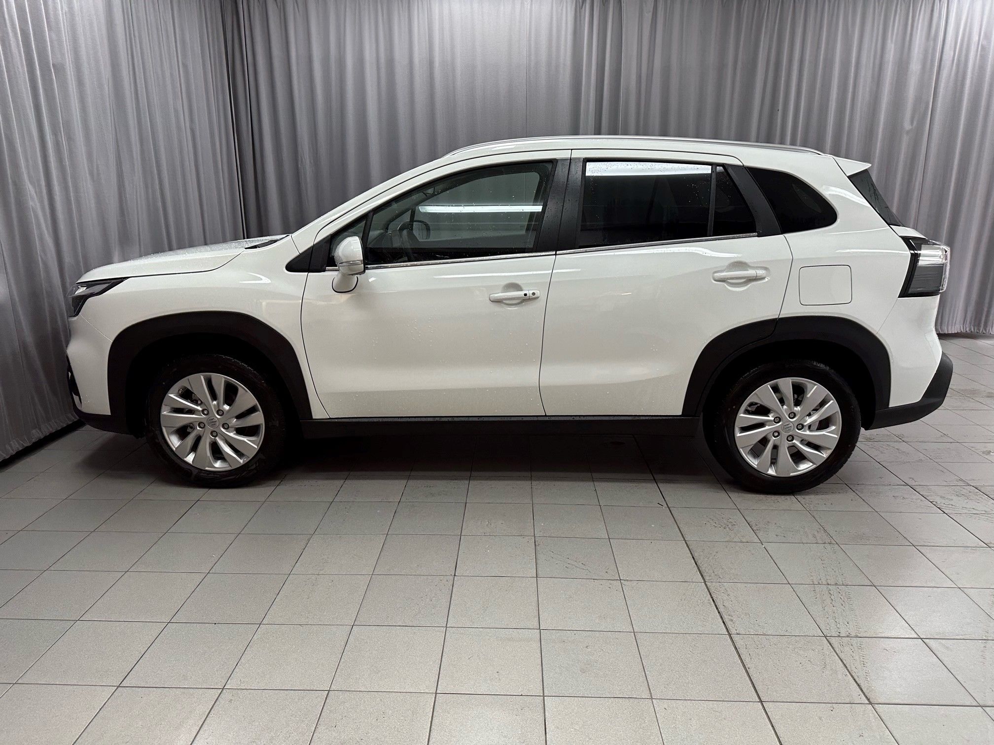 Suzuki S-Cross, 1,4 Premium 4x4-vůz ve výrobě - fotka 5
